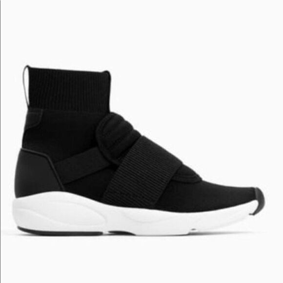 Zara boys black socks sneakers boots size 30 EUR 12.5 US - Picture 4 of 9